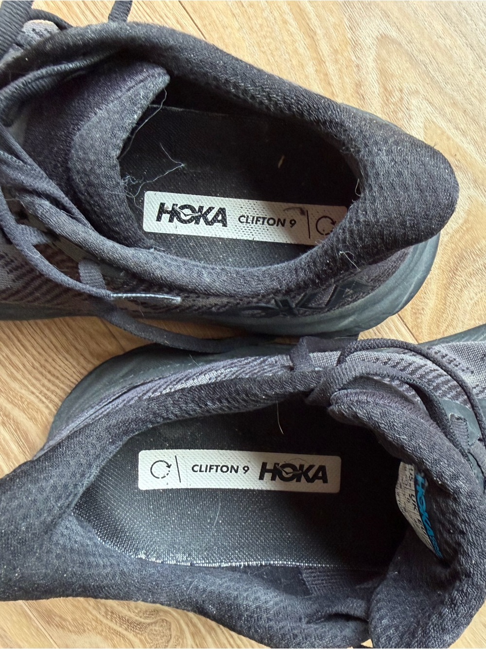 HOKA Clifton 9 - size 9.5D (wide) - Picture 8 of 8